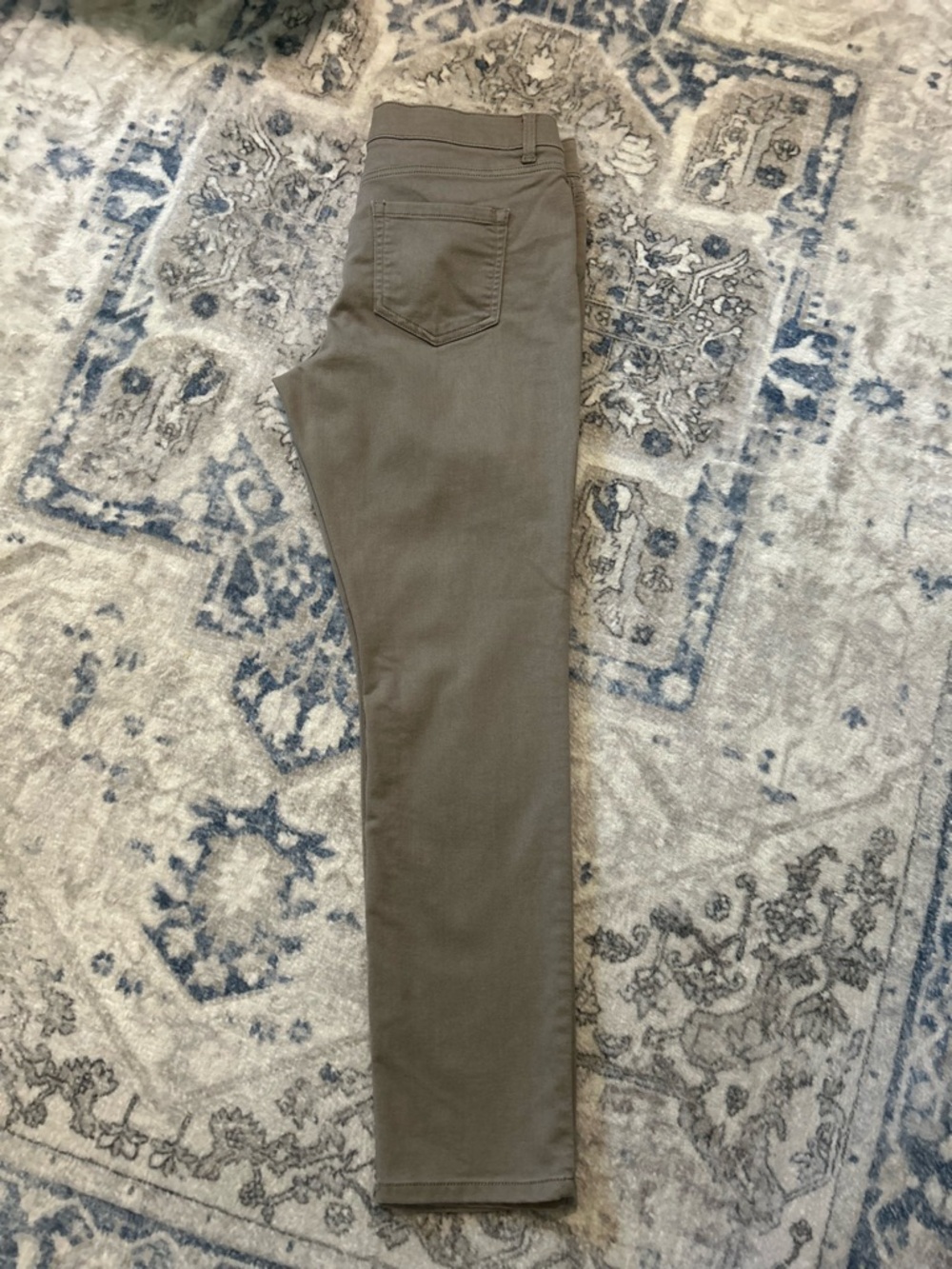 Liz Claiborne Women’s Slim Leg Mid-rise  Pants - Picture 5 of 7